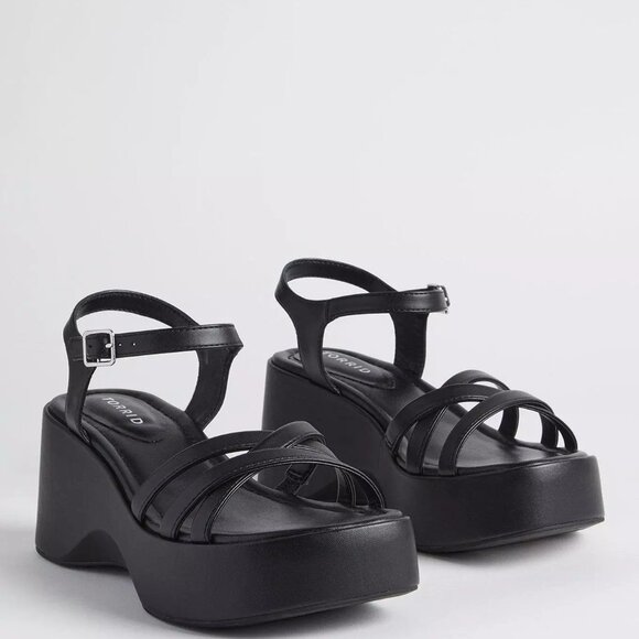 Torrid  Strappy Flatform Wedge13 WW NWT - Picture 8 of 8